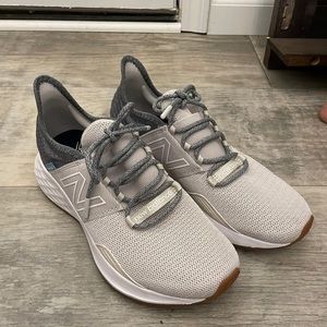 New Balance Tennis Shoes